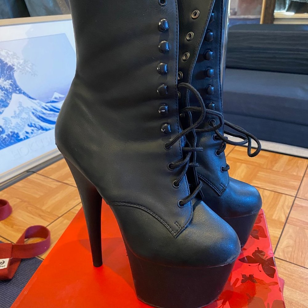 7" Adore-1020 Pleaser boots